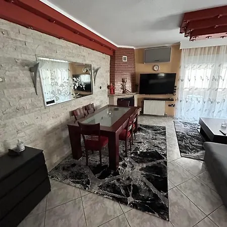 Apartment Skytrack Sa Thessaloniki